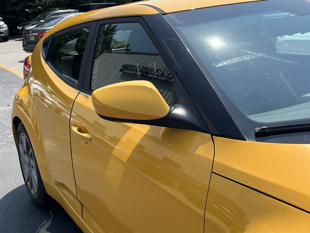 2017 Hyundai Veloster - $6,995