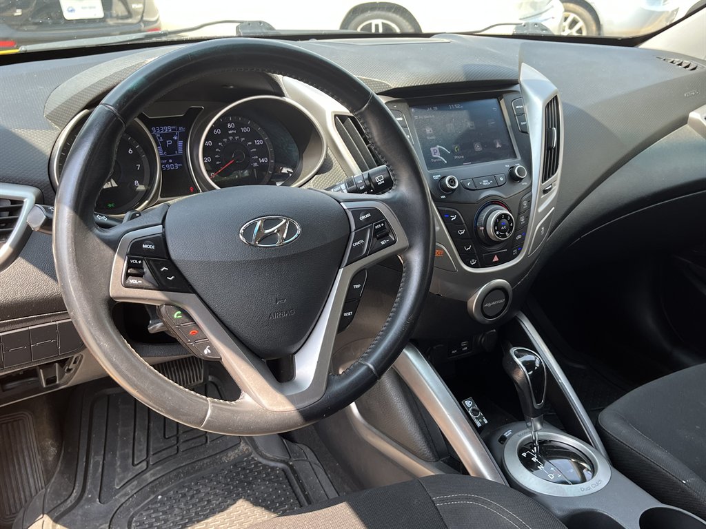 2017 Hyundai Veloster - $6,995