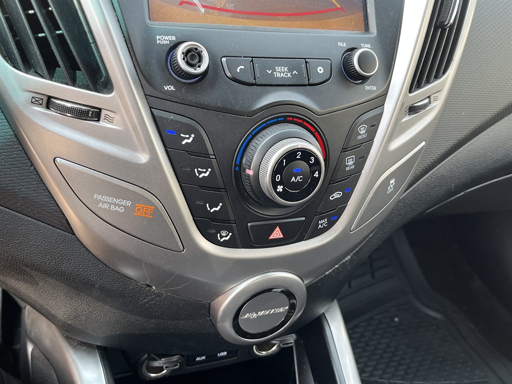 2017 Hyundai Veloster - $6,995