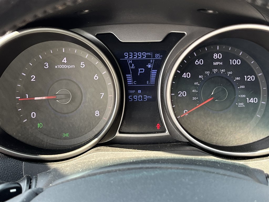 2017 Hyundai Veloster - $6,995