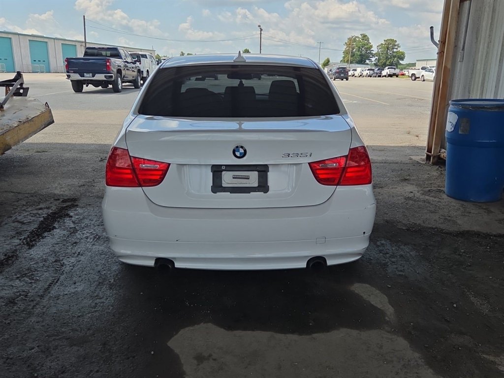 2011 BMW 3 Series - $7,539