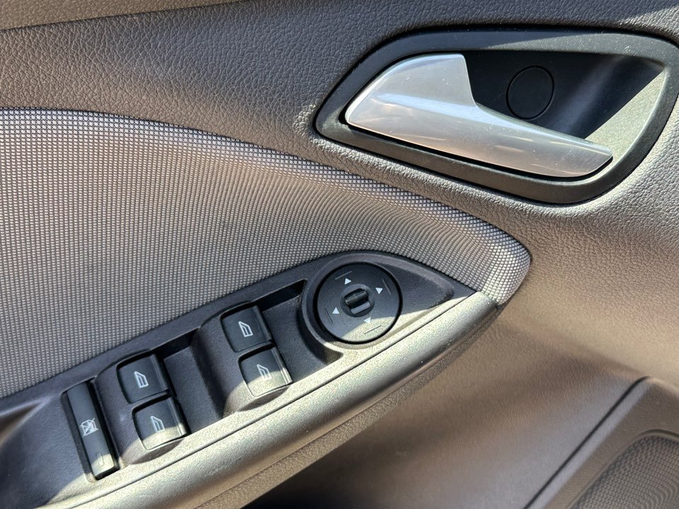 2014 Ford Focus - $8,077