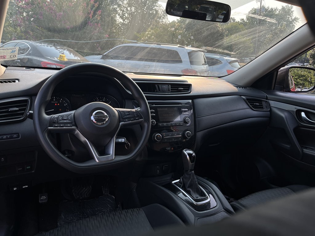 2017 Nissan Rogue - $7,995