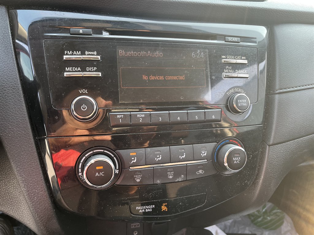 2017 Nissan Rogue - $7,995