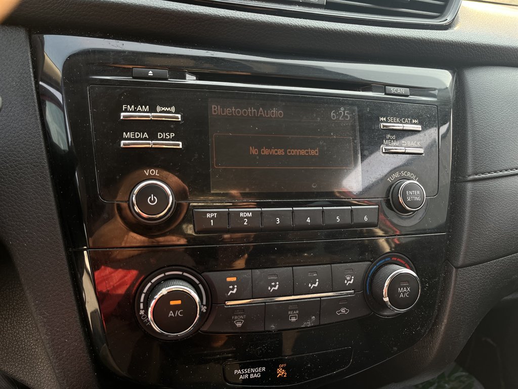 2017 Nissan Rogue - $7,995