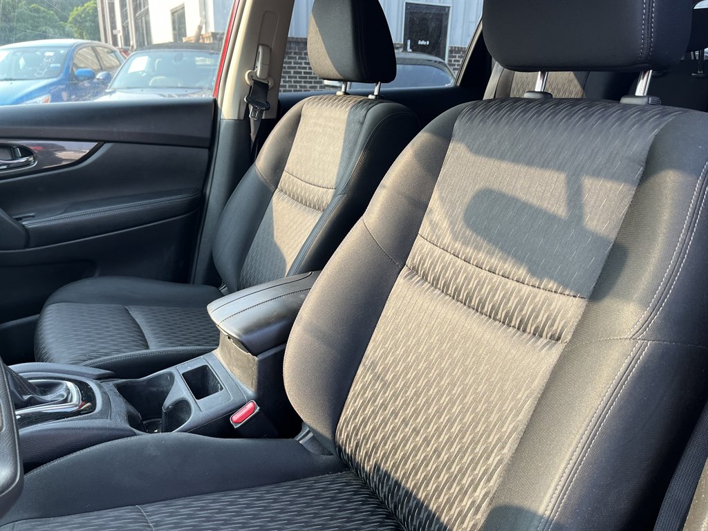 2017 Nissan Rogue - $7,995