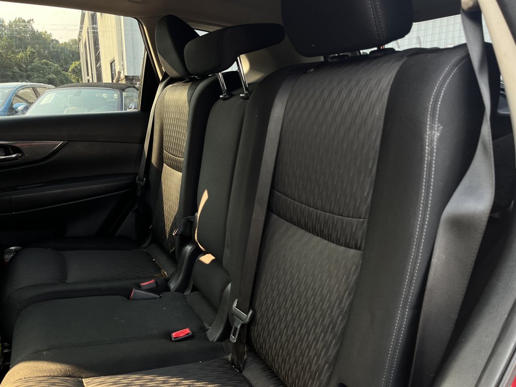 2017 Nissan Rogue - $7,995