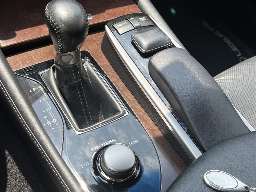 2013 Lexus GS - $11,995