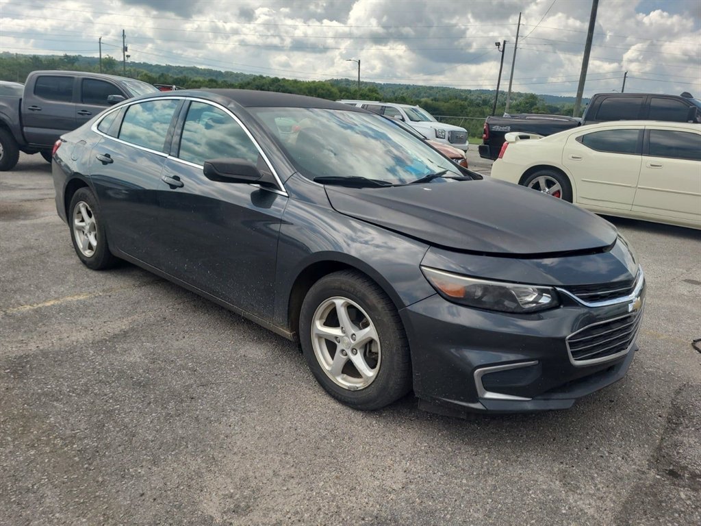 2017 Chevrolet Malibu - $8,995