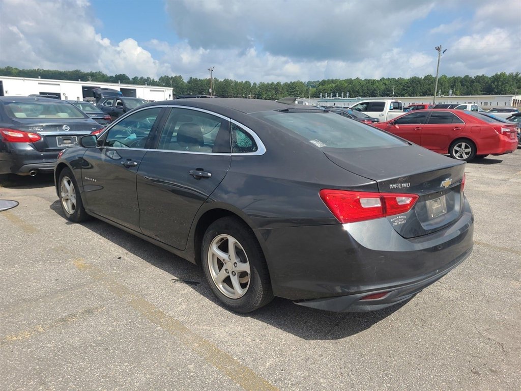 2017 Chevrolet Malibu - $8,995