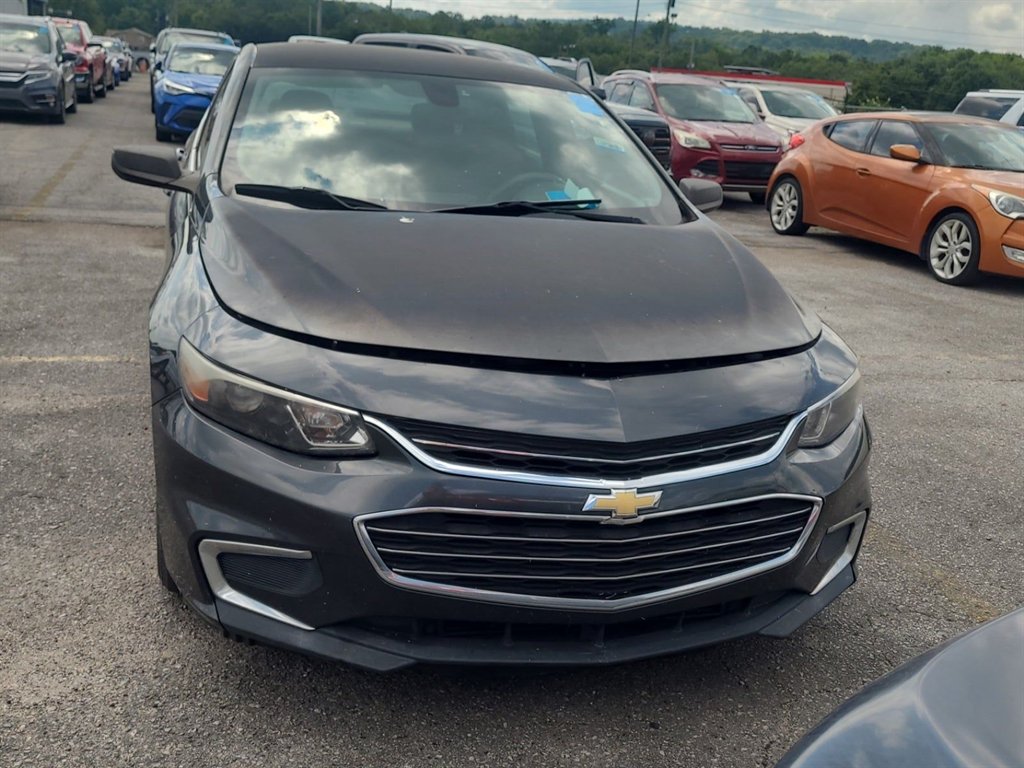 2017 Chevrolet Malibu - $8,995