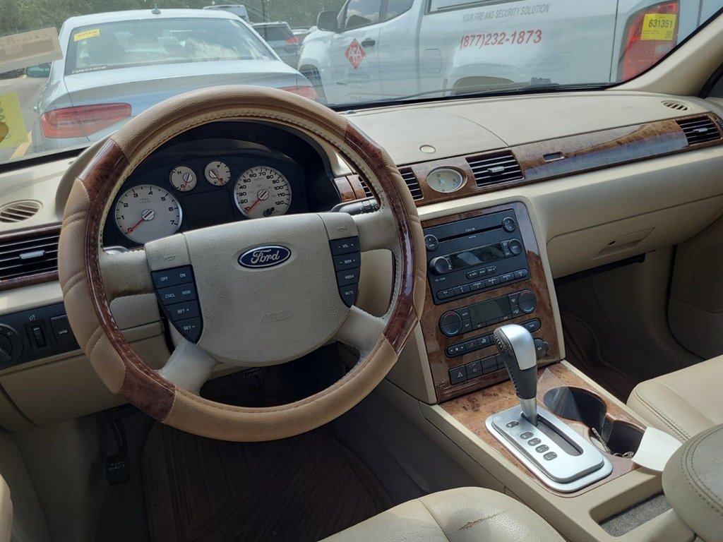 2005 Ford Five Hundred - $5,995
