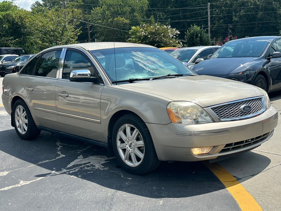 2005 Ford Five Hundred - $5,995