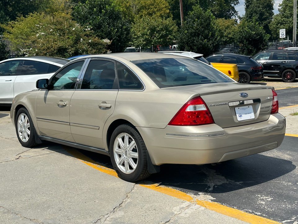 2005 Ford Five Hundred - $5,995