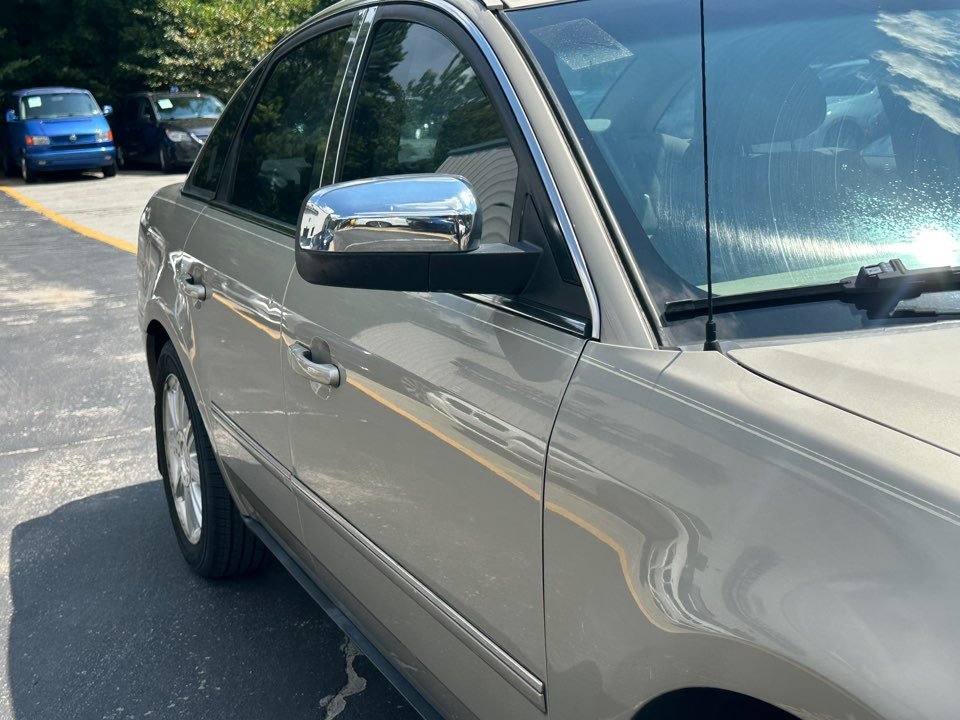 2005 Ford Five Hundred - $5,995