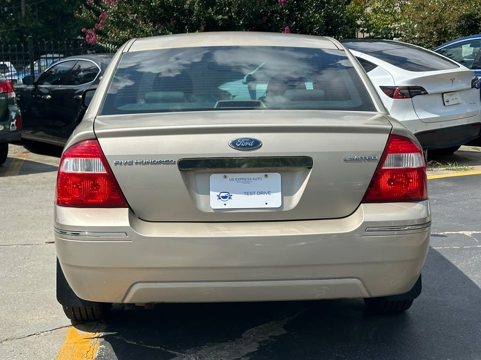 2005 Ford Five Hundred - $5,995