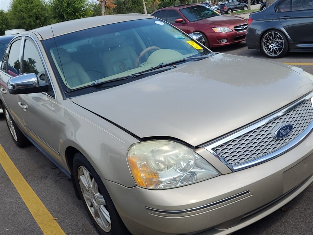 2005 Ford Five Hundred - $5,995