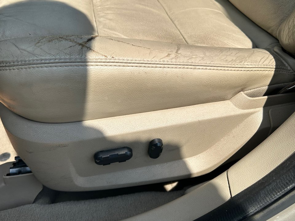 2005 Ford Five Hundred - $5,995