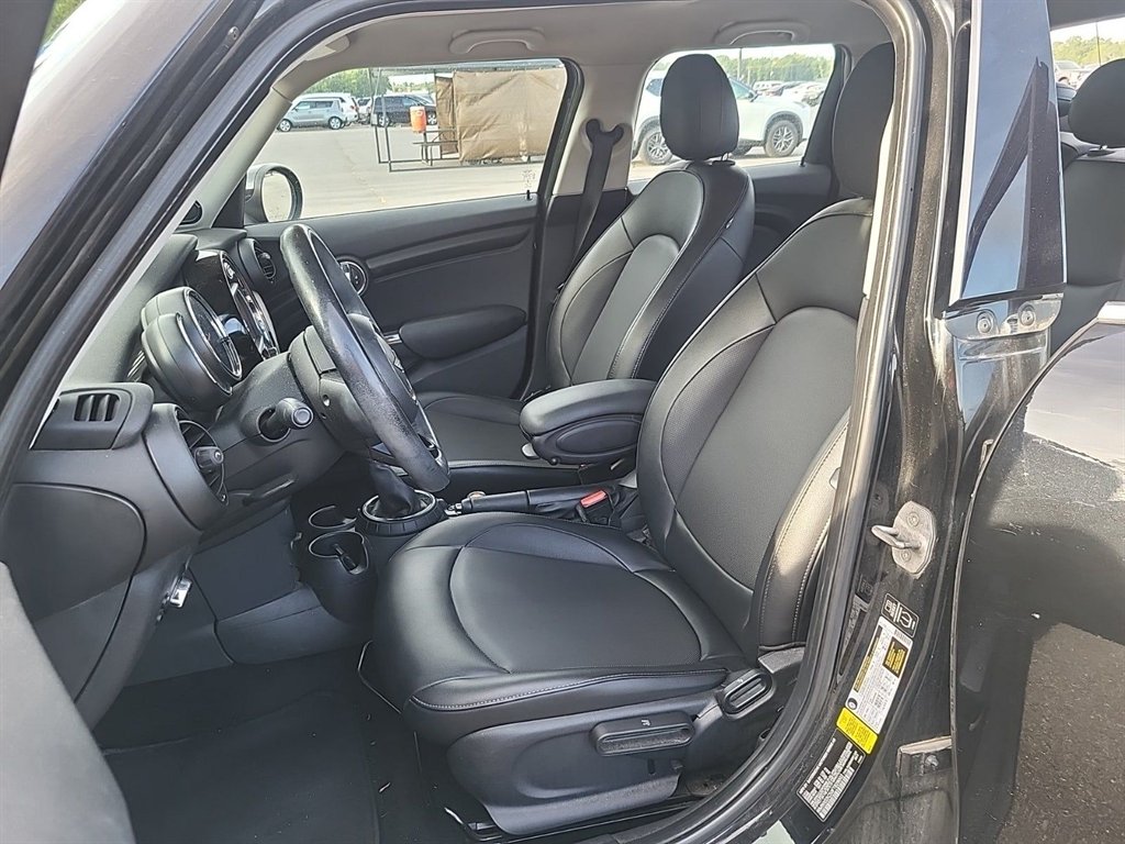 2015 MINI Cooper - $6,995
