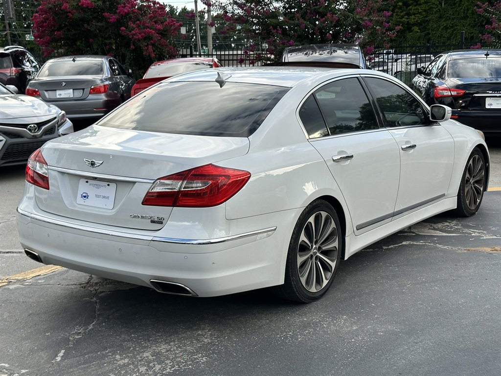 2013 Hyundai Genesis - $6,995