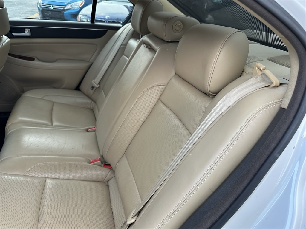 2013 Hyundai Genesis - $6,995