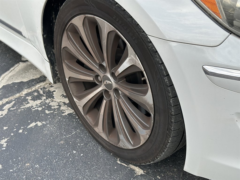 2013 Hyundai Genesis - $6,995