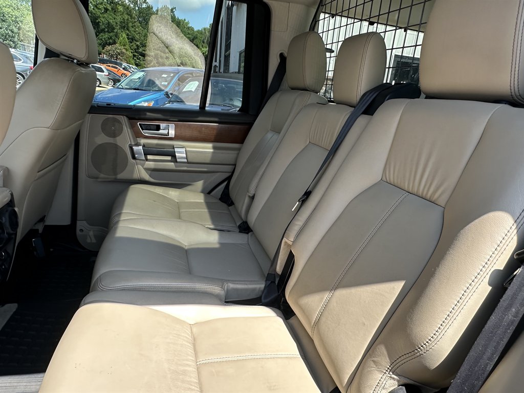 2016 Land Rover LR4 - $10,995