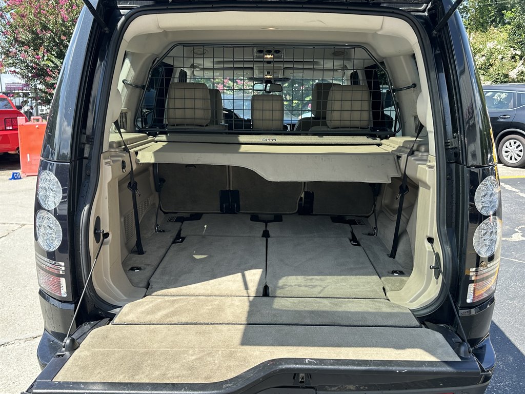 2016 Land Rover LR4 - $10,995