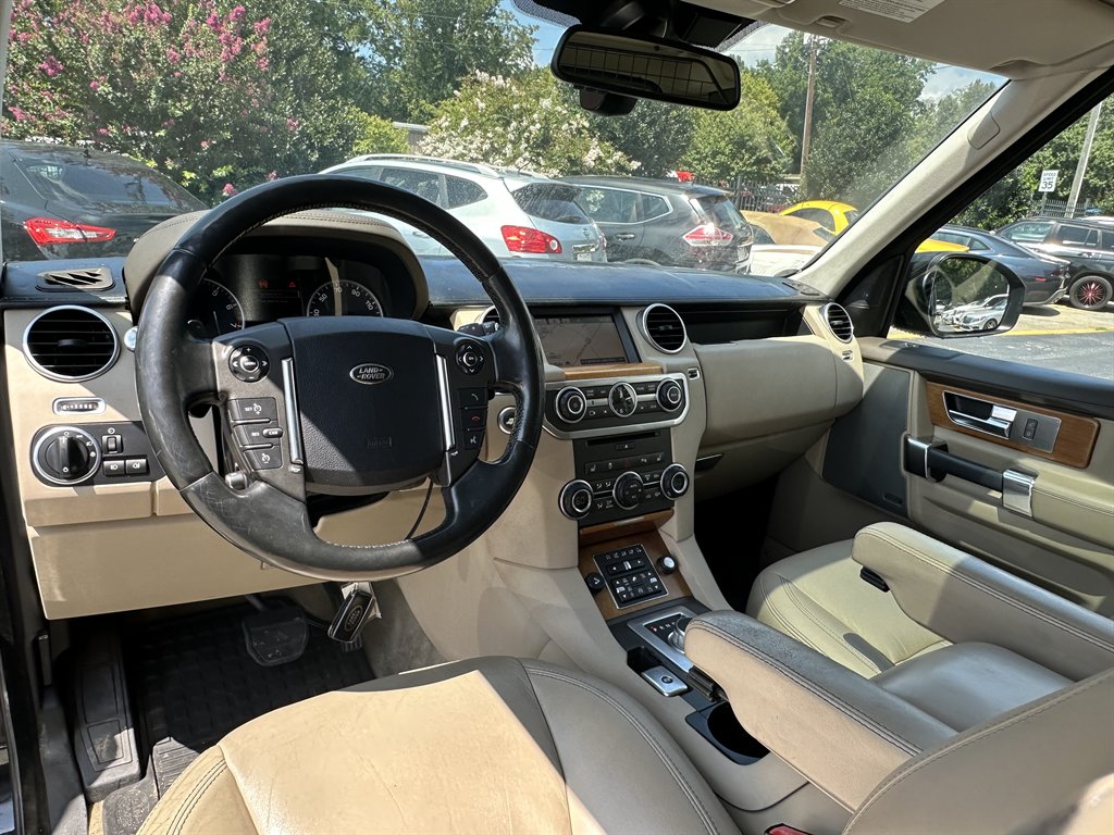 2016 Land Rover LR4 - $10,995