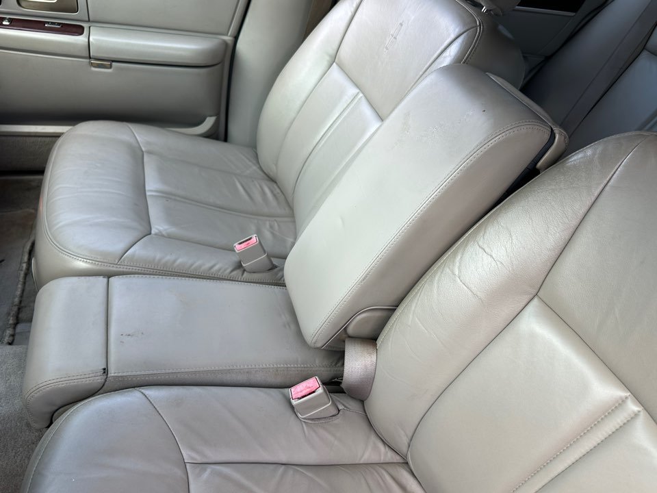 2004 Lincoln Town Car - $7,995