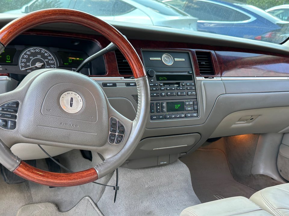 2004 Lincoln Town Car - $7,995