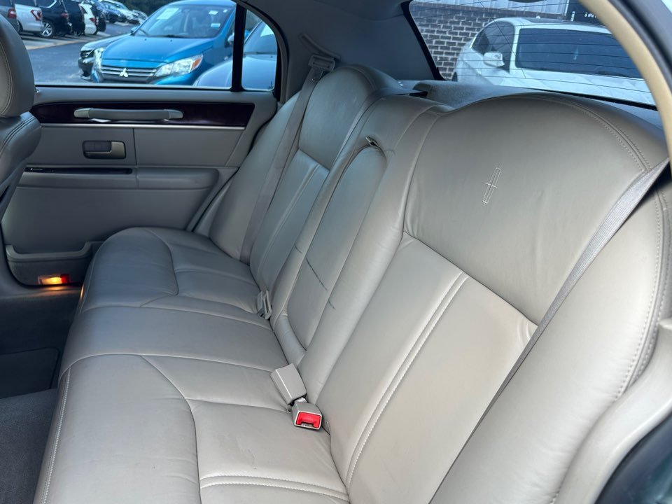 2004 Lincoln Town Car - $7,995