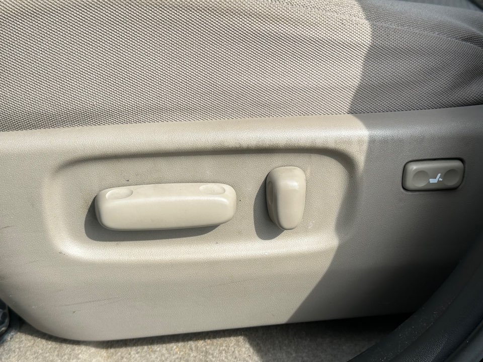 2007 Toyota RAV4 - $8,995