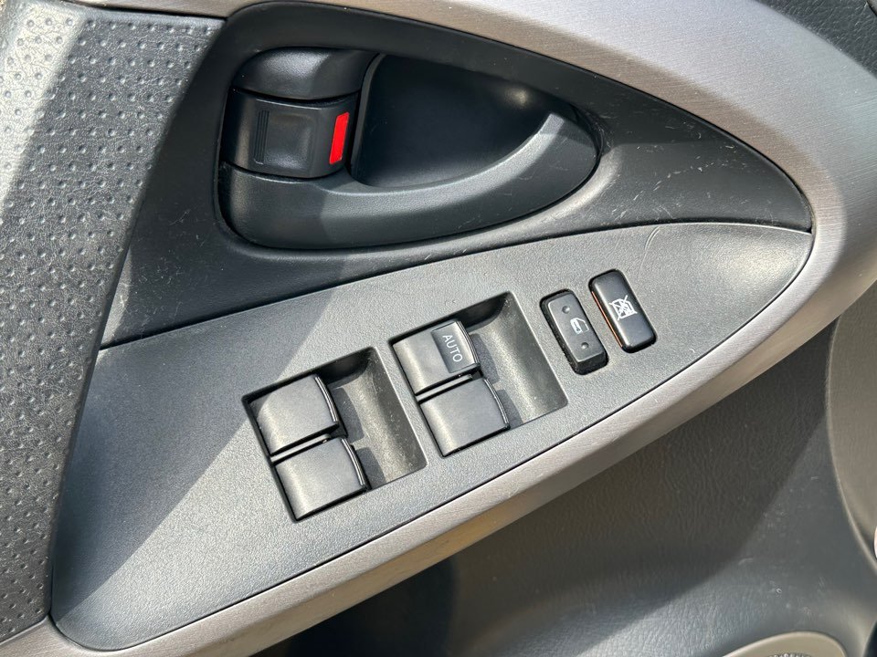2007 Toyota RAV4 - $8,995