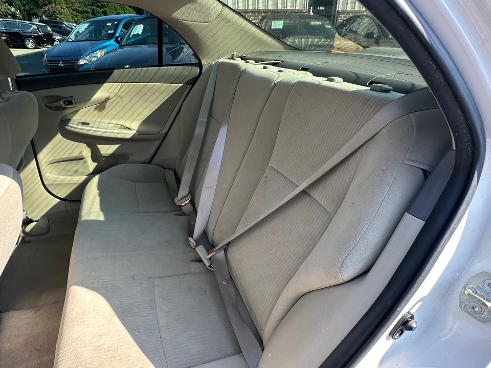 2010 Toyota Corolla - $9,995