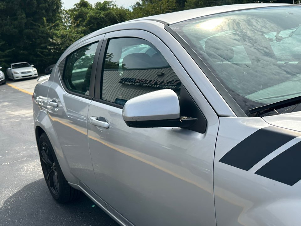 2012 Dodge Avenger - $5,995