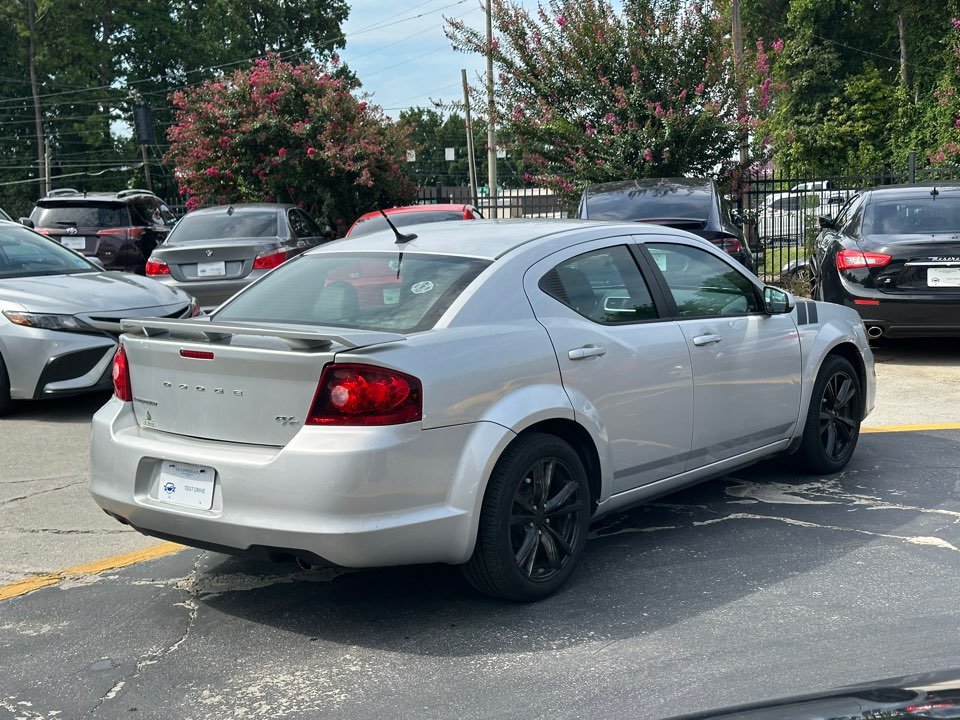 2012 Dodge Avenger - $5,995