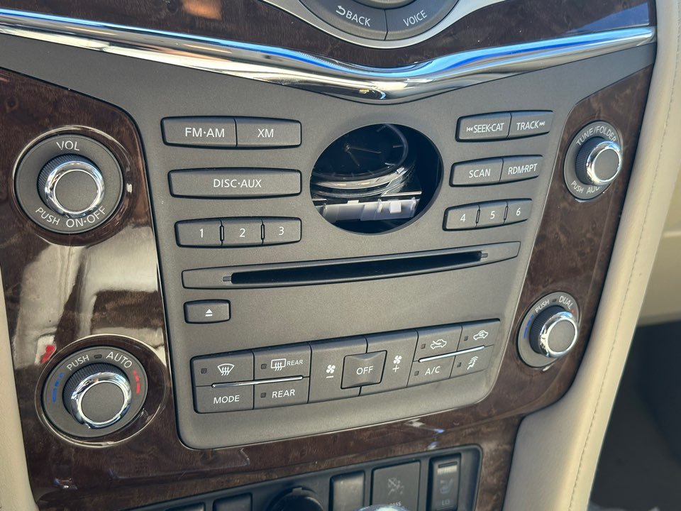 2016 INFINITI QX80