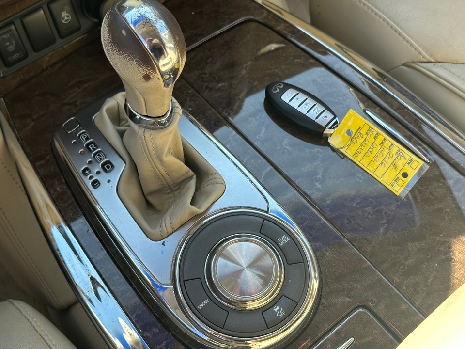 2016 INFINITI QX80