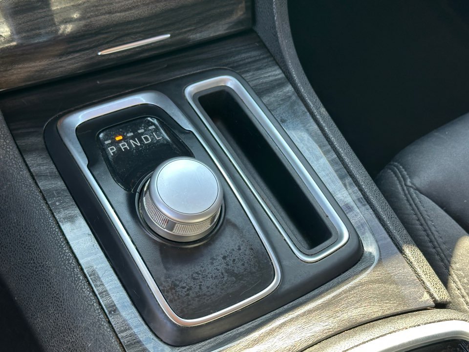 2021 Chrysler 300 - $13,995