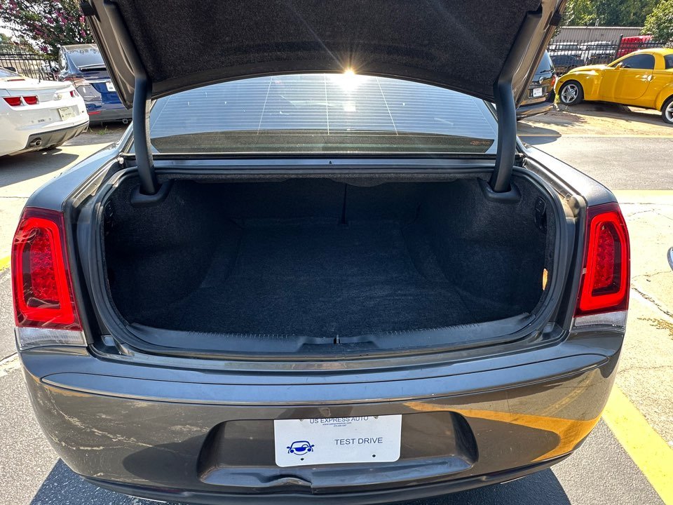 2021 Chrysler 300 - $13,995