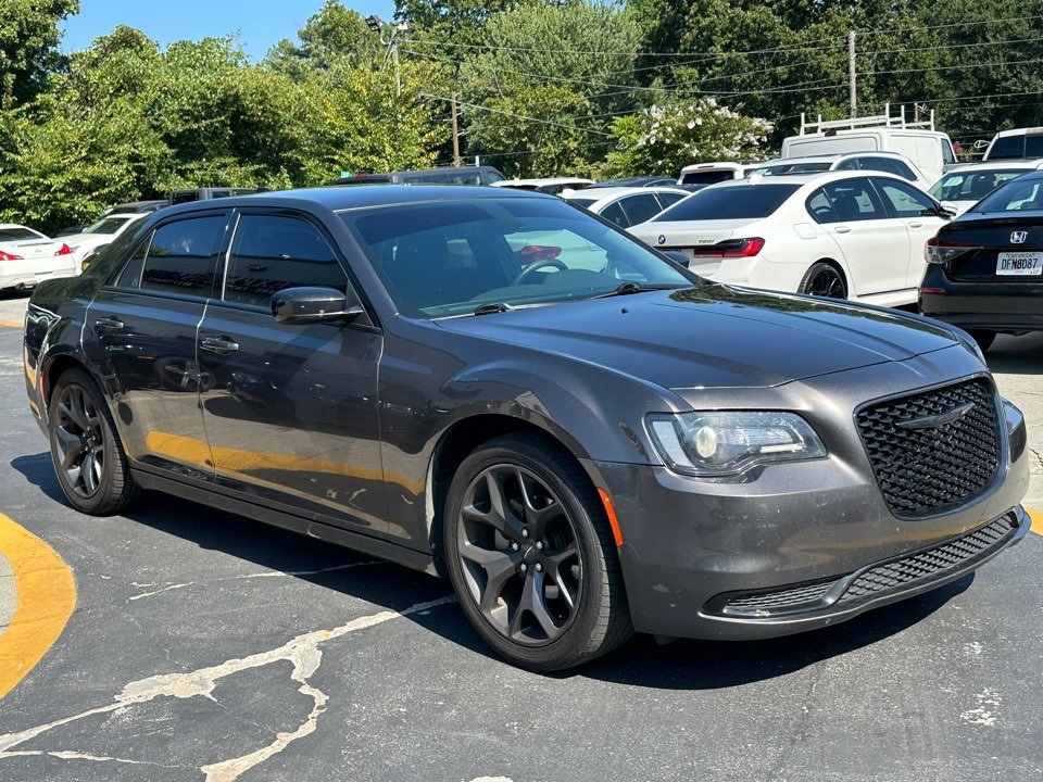 2021 Chrysler 300 - $13,995