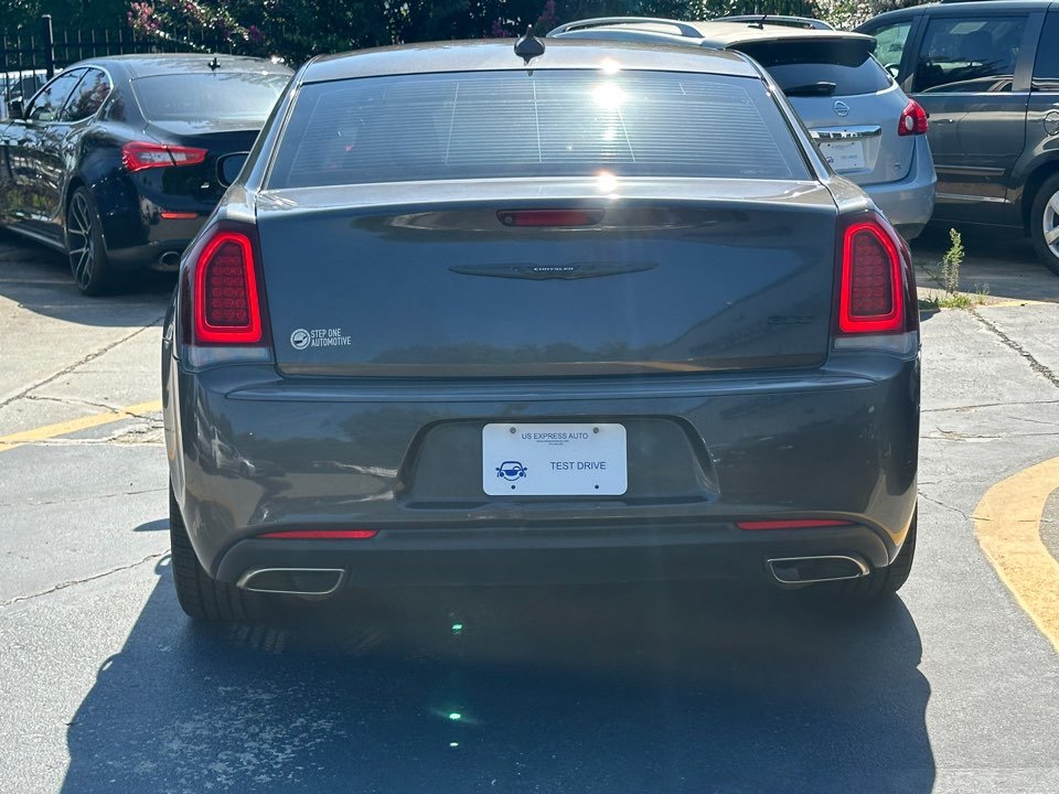 2021 Chrysler 300 - $13,995