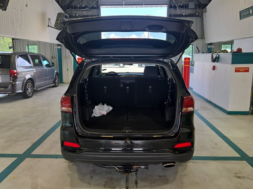 2019 Kia Sorento - $8,803