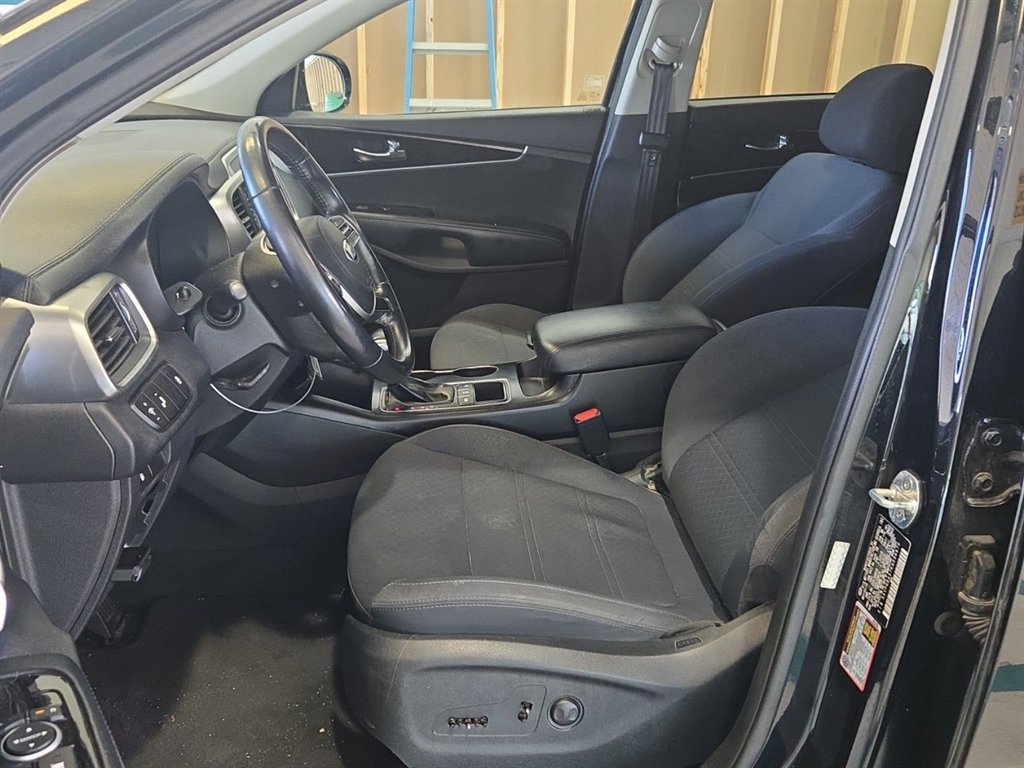 2019 Kia Sorento - $8,803