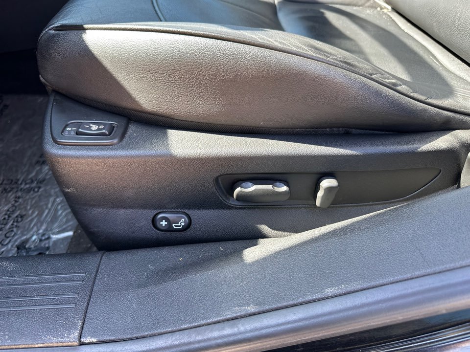 2010 Chevrolet Malibu - $9,995