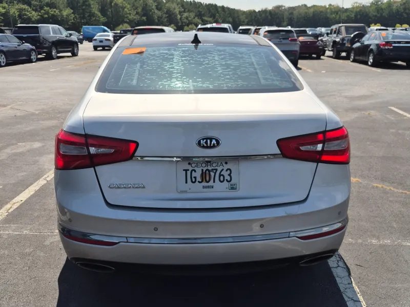 2016 Kia Cadenza - $7,935