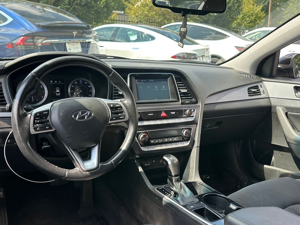 2019 Hyundai Sonata - $9,488