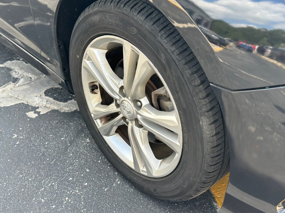 2019 Hyundai Sonata - $9,488