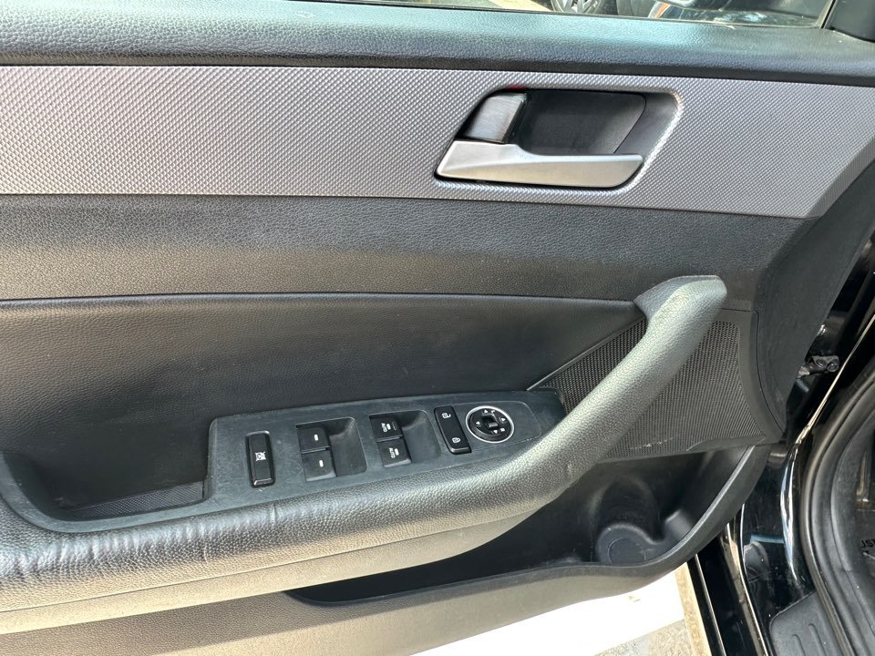 2019 Hyundai Sonata - $9,488